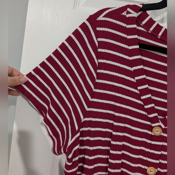 Lane Bryant Berry Striped Classic Button-Front Knit Tee With Tie-Hem Size 18/20 - Picture 4 of 10